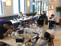 大堂-黄弟大排档·湖南菜·小龙虾·小海鲜(凯旋北路店)