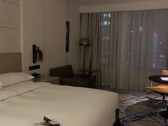 -上海漕河泾万丽酒店