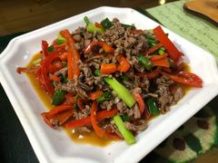 爆炒牛肉-五彩雪域藏餐馆
