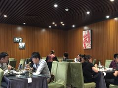 大堂-荣鹏风味烀饼总店