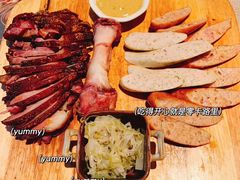 德国肘子拼香肠-中山路壹号传奇club·啤酒花园餐厅