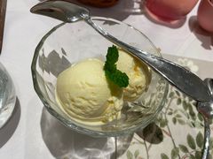 香草冰淇淋-鼎鼎西餐厅