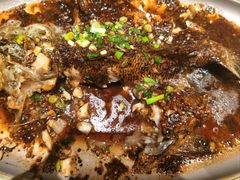 -八府香鸭·啫啫煲(华山路店)