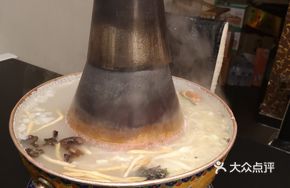 Sour Cabbage Seafood Hot Pot Base