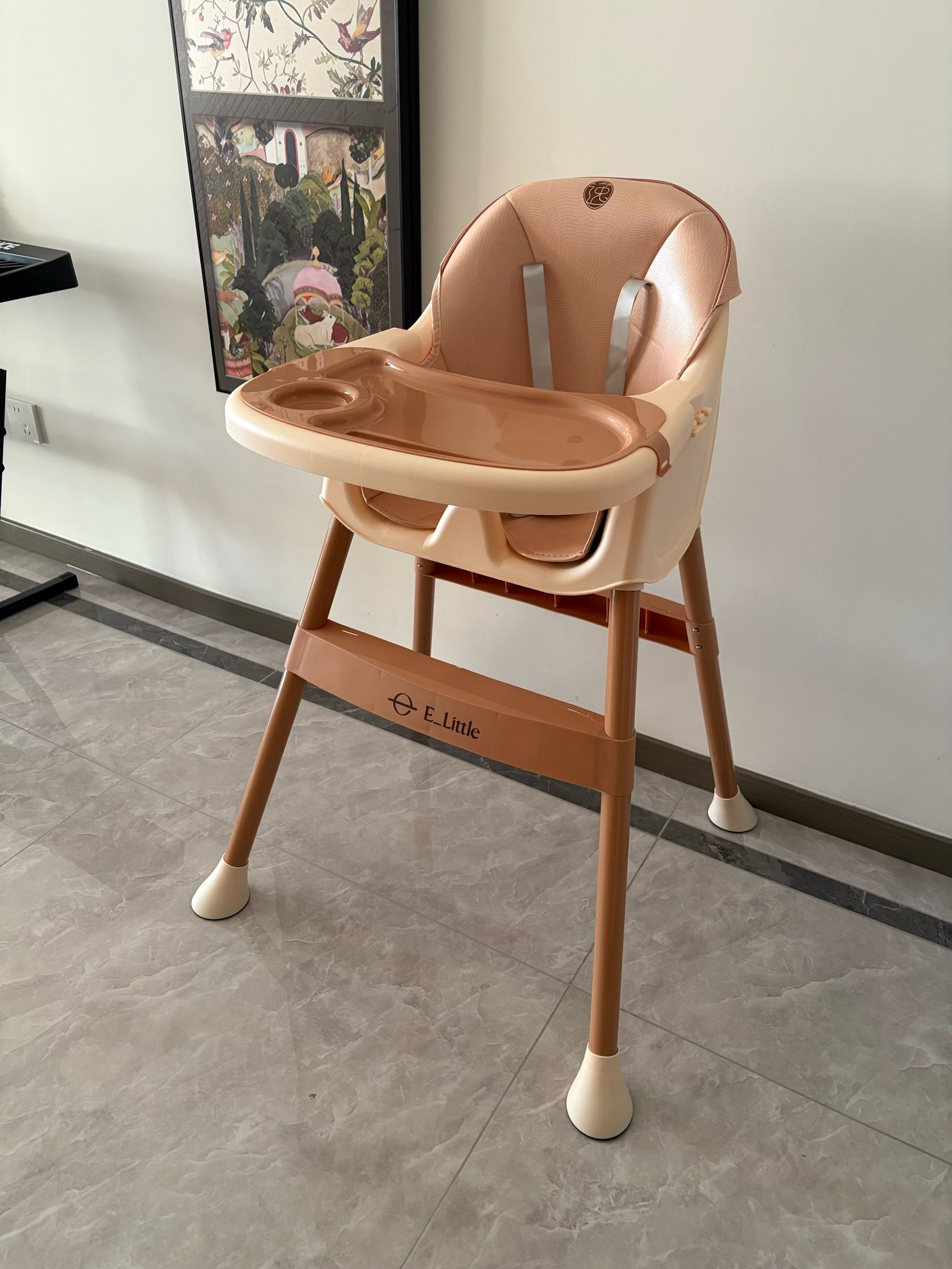 宝宝的宝宝椅到咯,买婴儿车送的,虽然不能