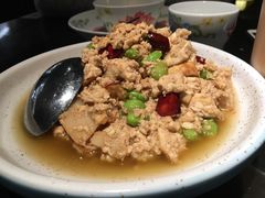 特色虾皮臭豆腐-老头儿油爆虾·知味杭州(爱琴海购物中心)