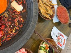 -黄潇洒老火锅(九眼桥宏济巷店)