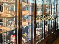 面包甜点陈列柜-MONICH牛排融合餐厅(和义大道购物中心店)