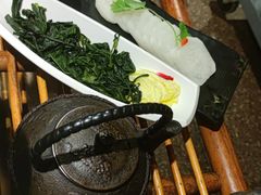 -老牌坊云南鱼豆花火锅(哈西万达店)