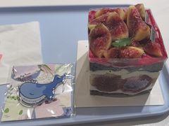 -山与蓝·轻糖鲜果蛋糕(勒泰店)