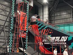-极限PLAY运动娱乐新世界·团建派对潮玩休闲馆·室内蹦极高空游乐园