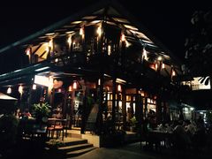 -Dash Teak House
