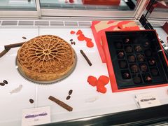 -潮一不贰·法式甜品·生日蛋糕·西式简餐(外滩店)