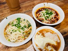 -周小波重庆小面·重庆名小吃(邹容路店)