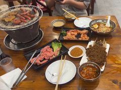 -韩风烤牛肉冷面店