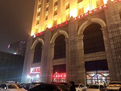 -锦龙国际酒店(天津奥体中心华苑地铁站店)