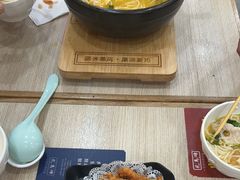 -花馬肆.云南过桥米线(汉神购物广场现场熬汤店)