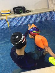 -子木乐园婴儿游泳馆(水晶港店)