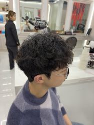 -尤司男士国潮理发馆