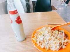 -同济大学本部学苑饮食广场