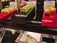 甜点-源·咖啡自助餐厅·海鲜·烧烤·三文鱼(海口华彩洲际酒店)