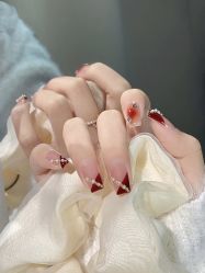 -猪猪女孩日式美睫美甲