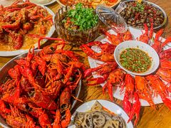 -李双猪·小龙虾·烧烤·羊肉煲(乐山店)