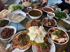 -岩保农家乐