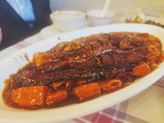 红烧豆腐烩黄鱼-玲珑餐厅(陕西南路店)
