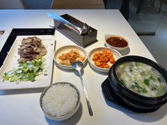 -英子补身汤(海兰路店)