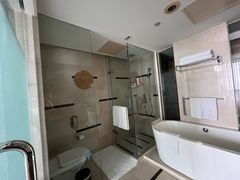 -青岛海尔洲际酒店