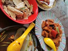 -天天向上素食餐厅(五台山店)