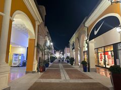 -佛罗伦萨小镇广佛名品奥特莱斯(疏港路店)