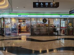 -全家便利店(金鱼胡同店)