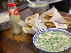 羊肉汤（多肉）-穆得·老周家牛肉烧饼(普利街店)