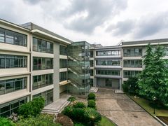 -张江微电子港·地面停车场