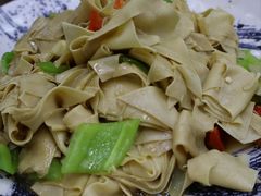 -东来菜馆•手抓海鲜家常菜•海鲜锅贴(鸽子窝店)