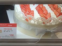草莓芭蕾蛋糕-85度C(厦门台湾街店)
