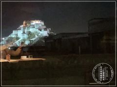 -平措康桑·和牛自助观景餐厅(布达拉宫店)