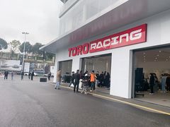 -贵州贵星奔驰4S店(观山湖店)