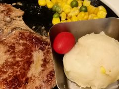 -豪客来牛排(重庆三峡广场步行街1704店)