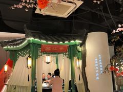 -荷塘秋月·本帮江浙菜(国权路店)