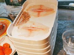 -老牌坊云南鱼豆花火锅(哈西万达店)