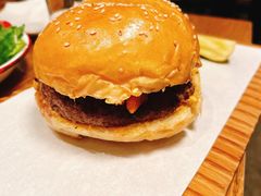 薯条汉堡-悠航SLOWBOAT(三里屯店)