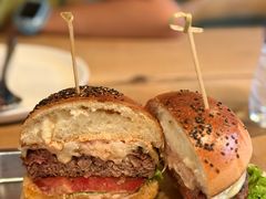 招牌牛肉汉堡-UPPER KITCHEN(延安路店)