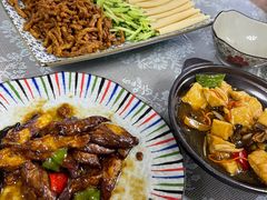 -天天向上素食餐厅(五台山店)