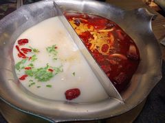 酸菜白肉锅-湊湊火锅·茶憩(东城万达店)
