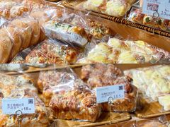 -顶东面包花园·生日蛋糕(世博店)