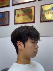 -MONE美发沙龙