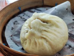 鲜肉笋丁大包-草庐酒家